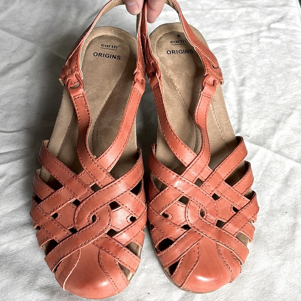 Earth Origin Sandals size 8.5